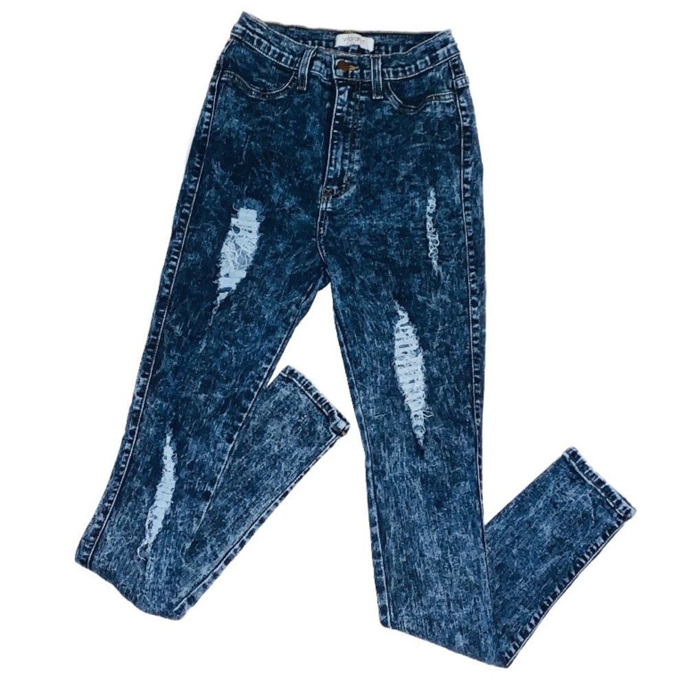 🌀 Acid Wash Jeans